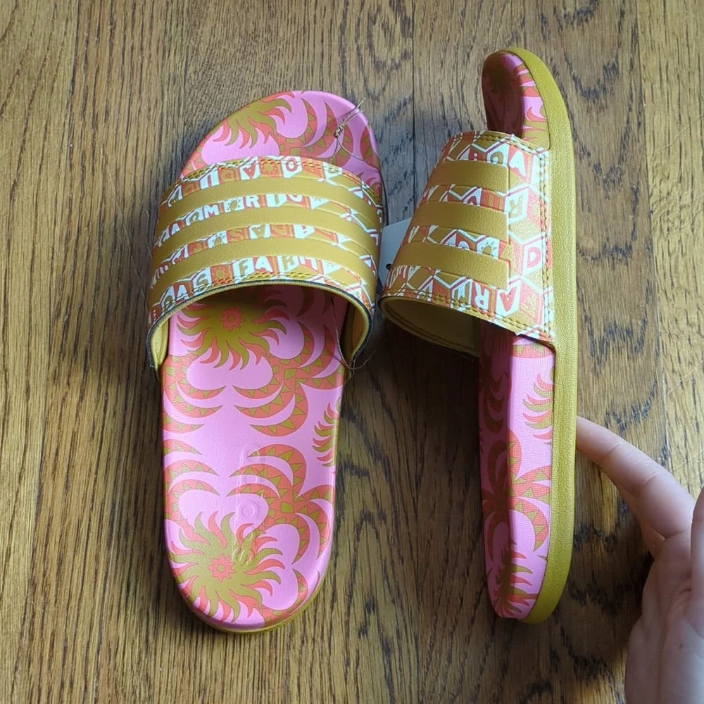 NIB FARM Rio Logo Slide Sandals Adidas Collab Womens Size 6 Pink Abstract Floral